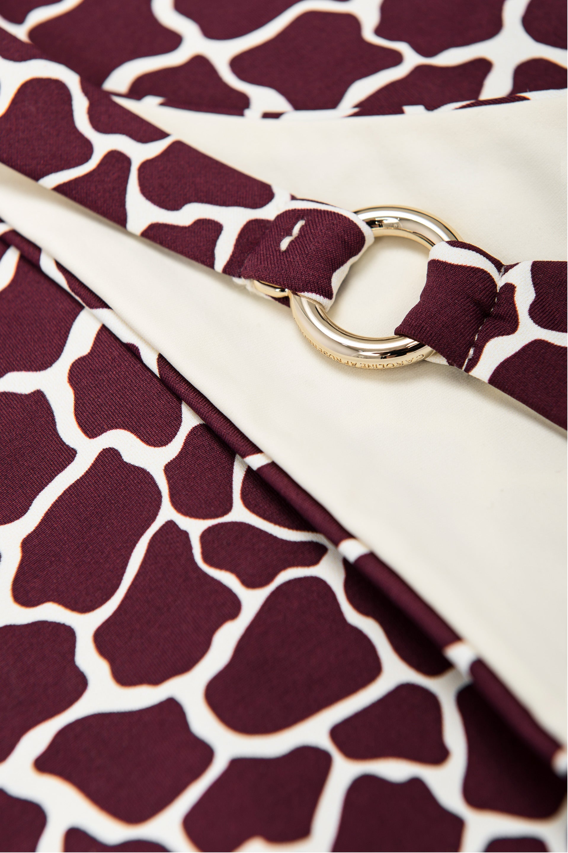 BRIEFS - The Side Ring Lock - Bordeaux Giraffe Print