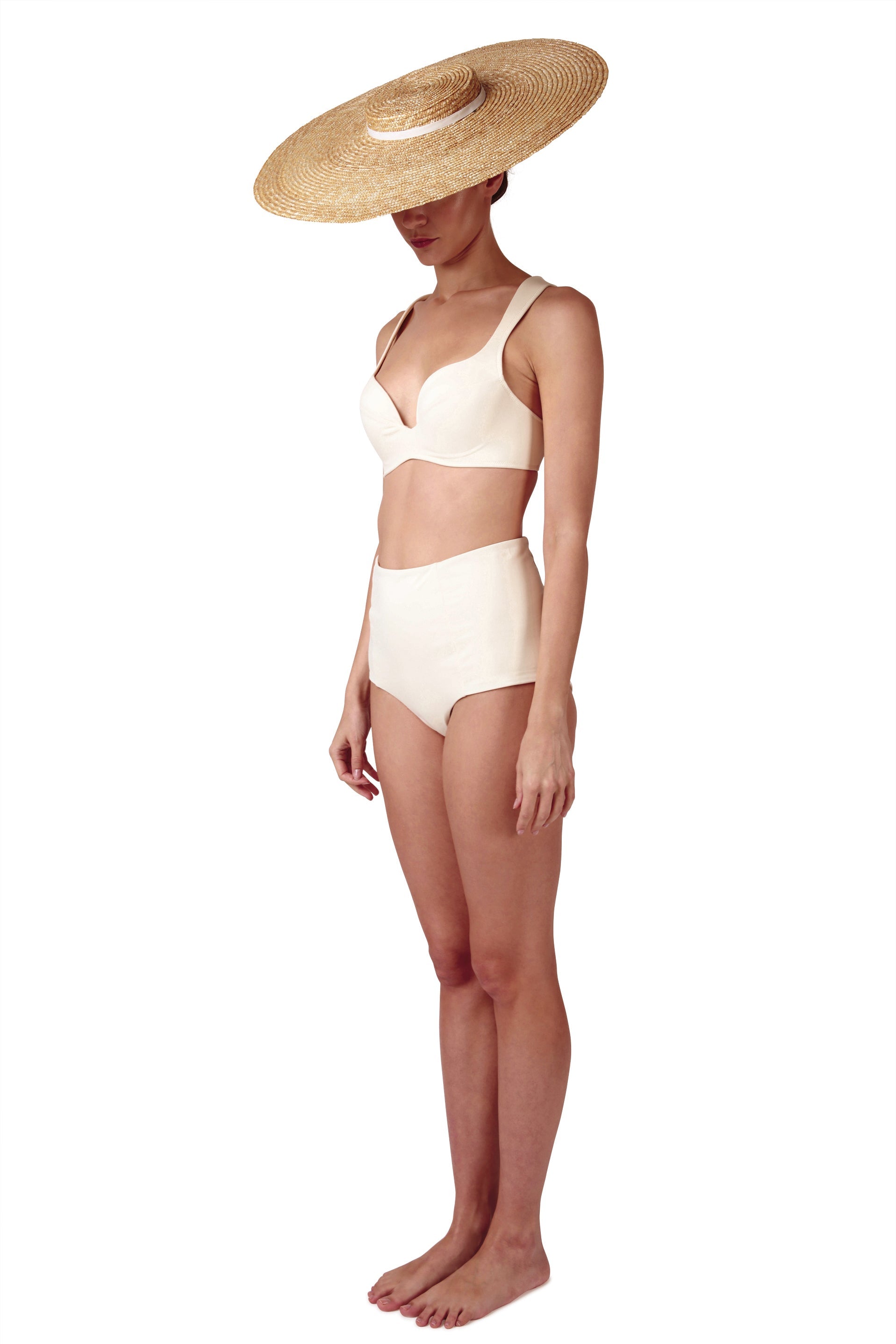 TOP - The Supportive Cross Back - Ivory